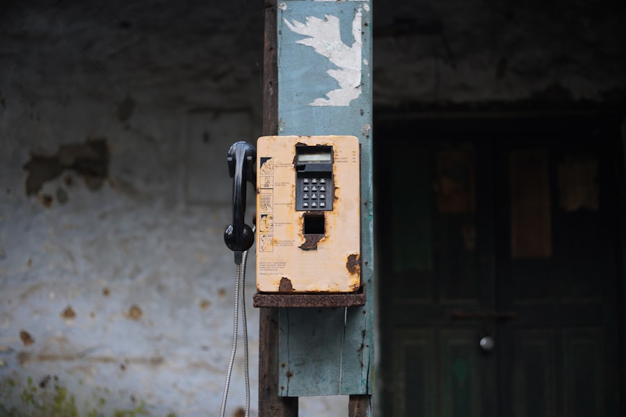 eSIM vs International Roaming comparison chart